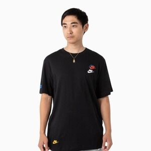 Nike Black Multicolor Sportswear Short Sleeve Stacked Logo T-Shirt‎ Size Large